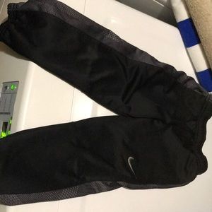 Nike Therma-Fit Boys Joggers